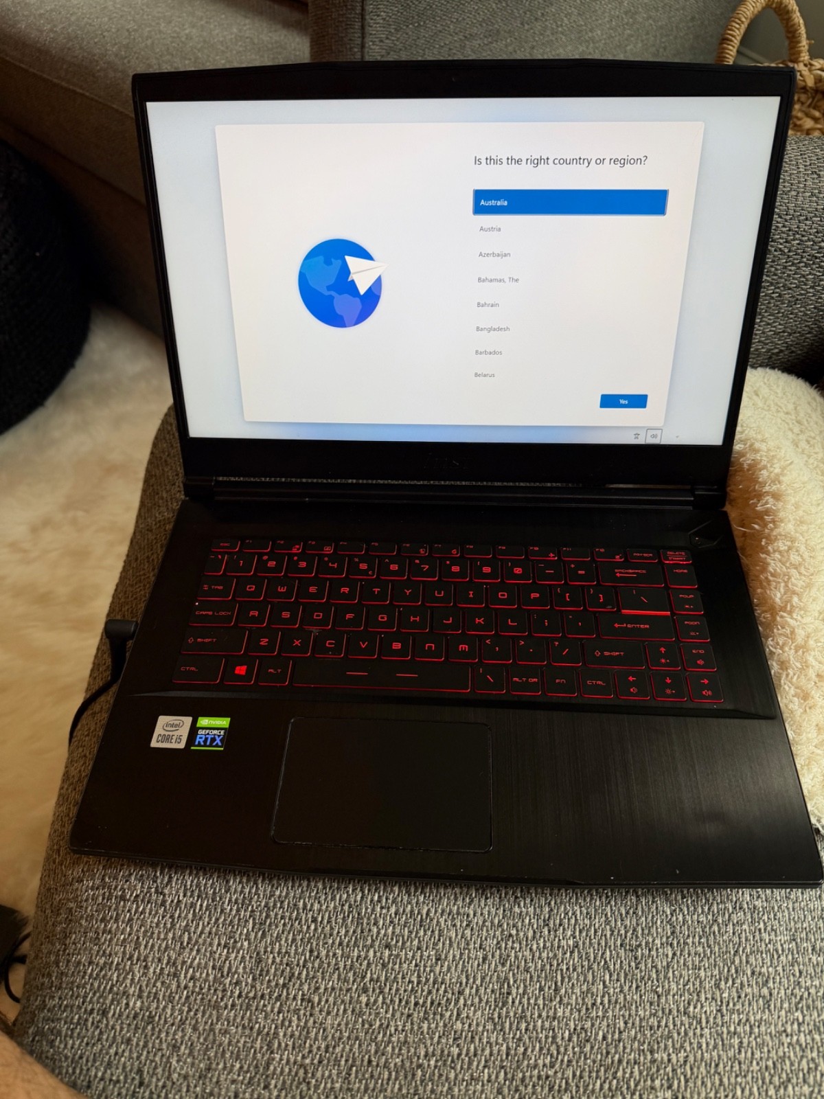 MSI GF65 FHD 144Hz Gaming Laptop 8GB 512GB RTX 3060- Bad power port NEEDS REPAIR