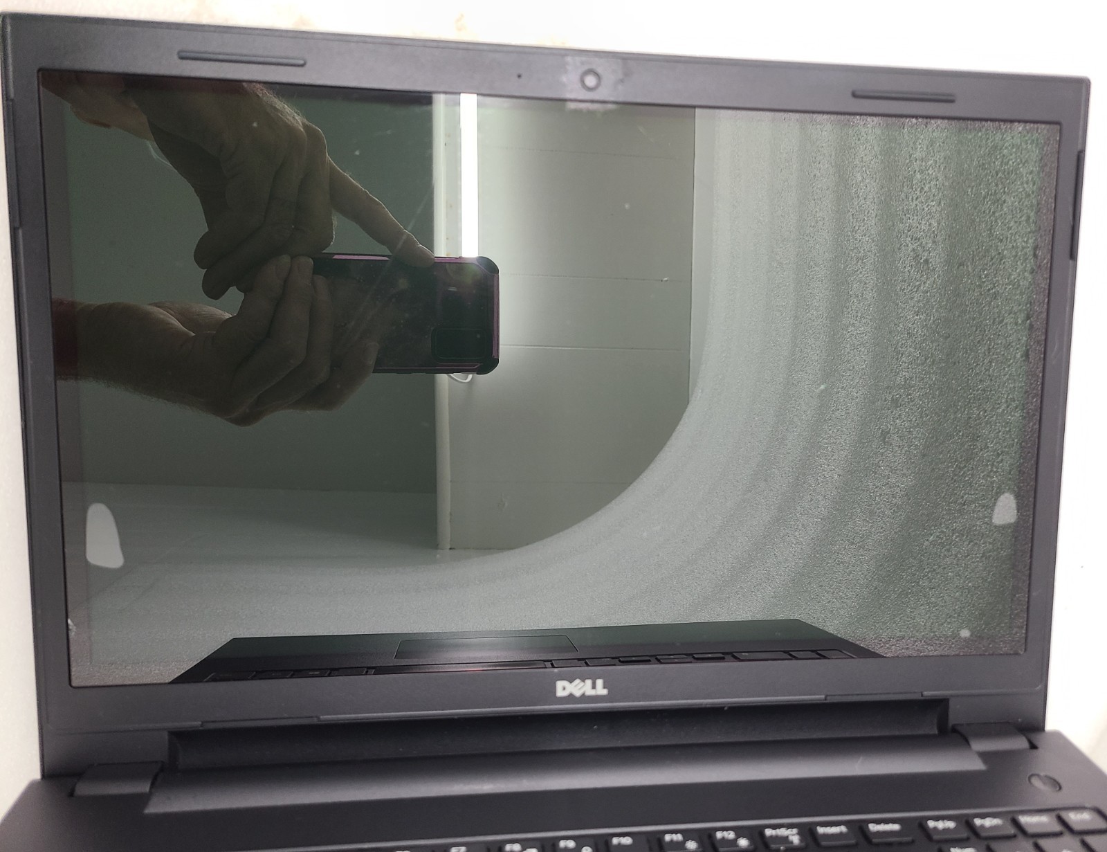 Dell Inspiron 15 3542 Laptop Intel Pentium 3558U 4GB RAM 500GB HDD No OS (FL)