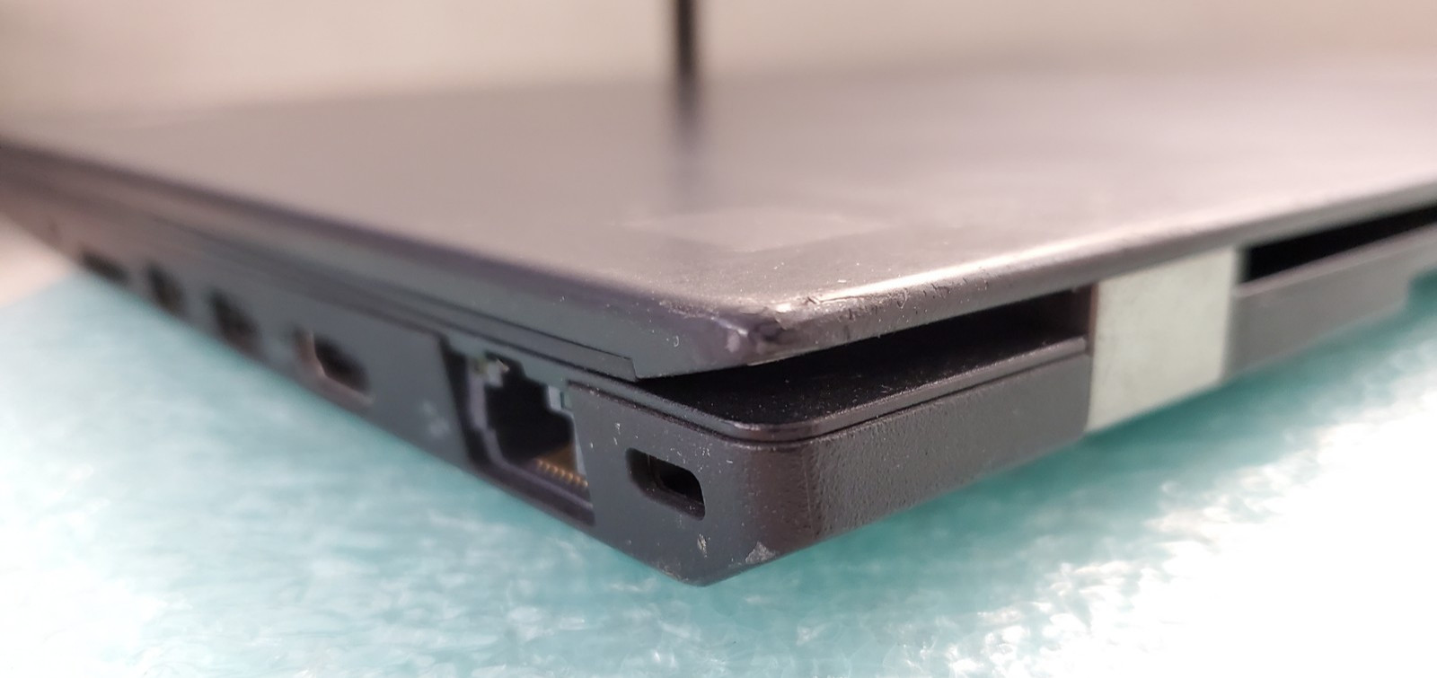 Lenovo ThinkPad T570 i5-6300U@2.4GHz 4GB RAM NO OS/HD *BIOS/READ* | LP371