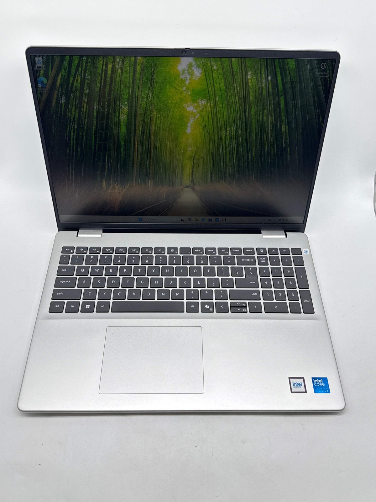 Dell 16 DC16251 16″ Intel Core 7 150U 32GB 1TB SSD – Used