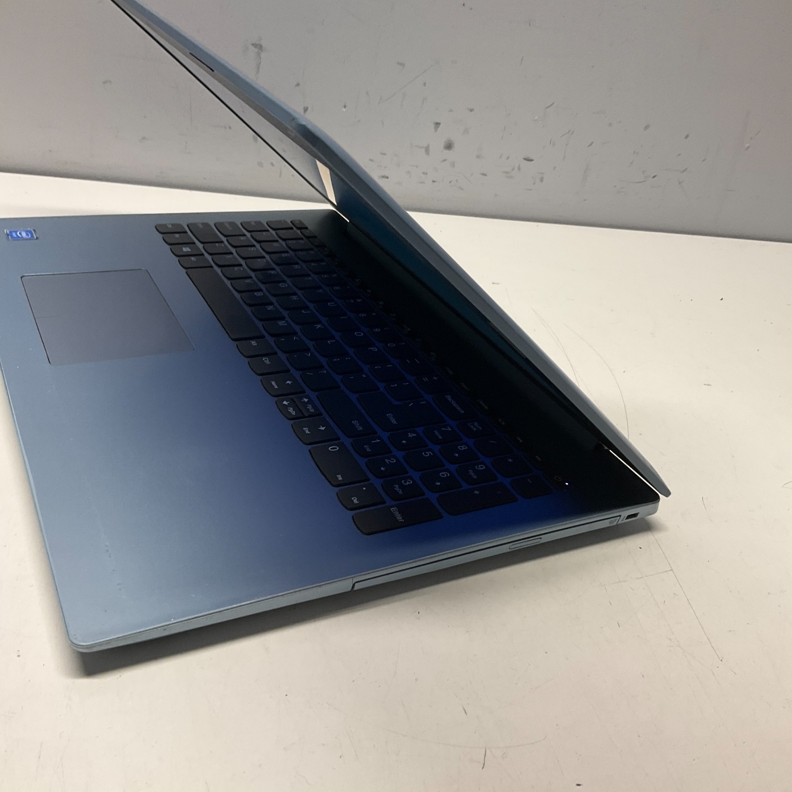 Lenovo IdeaPad 320-15IAP 15.6″ Intel Celeron N3350 @ 1.10 GHz 4GB 1TB HDD Win10