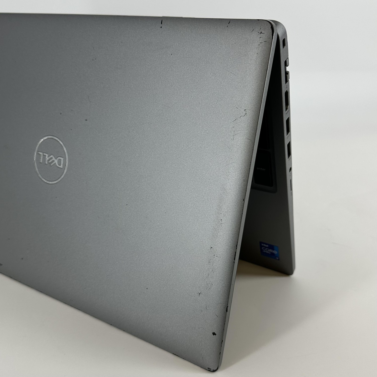 Dell Latitude 5520 15.6 Silver FHD i7-1185G7 3.00GHz 16GB 512GB SSD BAD BATTERY