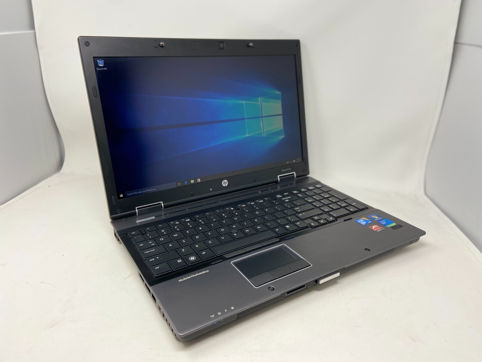 HP EliteBook 8540w 15″ Core i7-620M 2.7GHz 4GB 512GB SSD Win10 AMD Gaming Laptop
