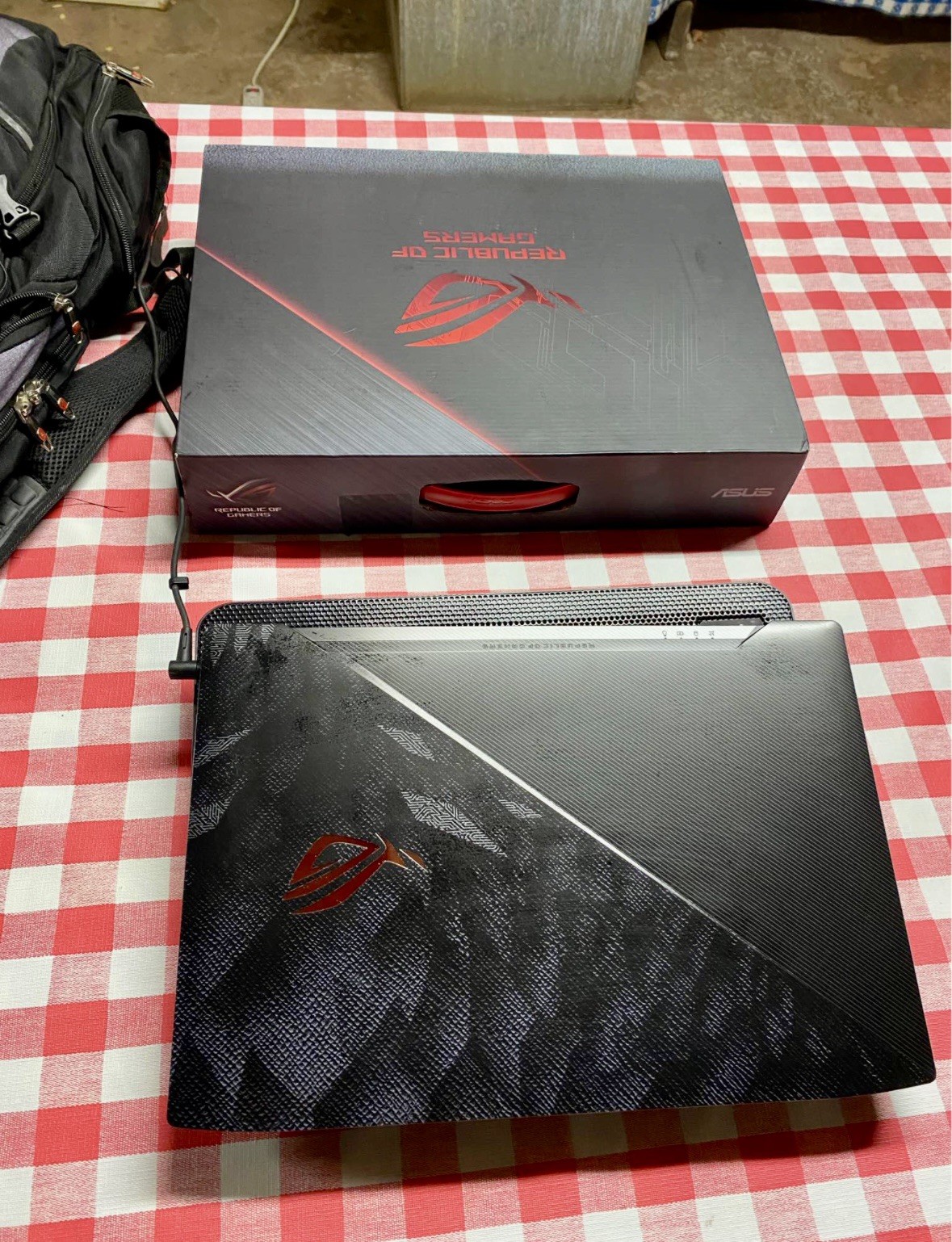 ASUS ROG Strix Hero Edition 503g