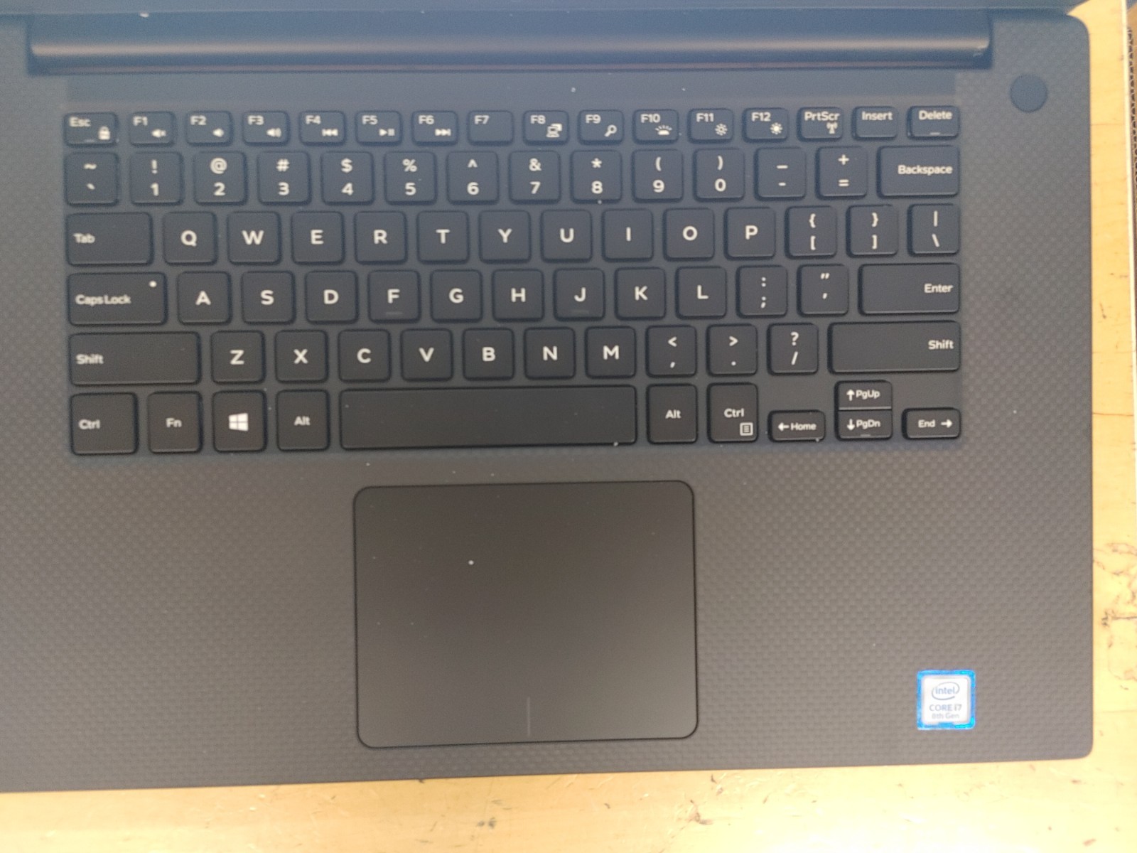 Dell XPS 9570 Core i7-8750H@2.20GHz, 8GB RAM , NO SSD , FOR PARTS/ REPAIR