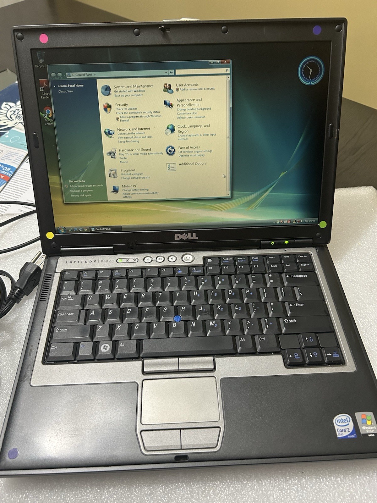 Dell Latitude D630 1GB RAM Laptop Windows Vista Business DVD/CD 14″ With Charger