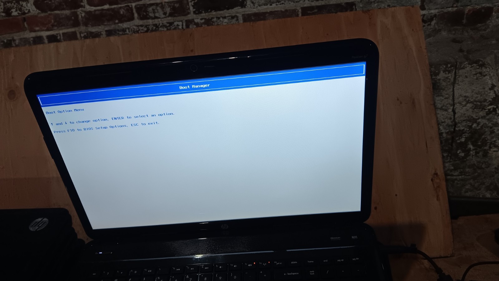 17.3″ HP Pavilion g7 Laptop Core i3-3110M @ 2.40 GHz 17.3″ LCD Screen AC Adapter