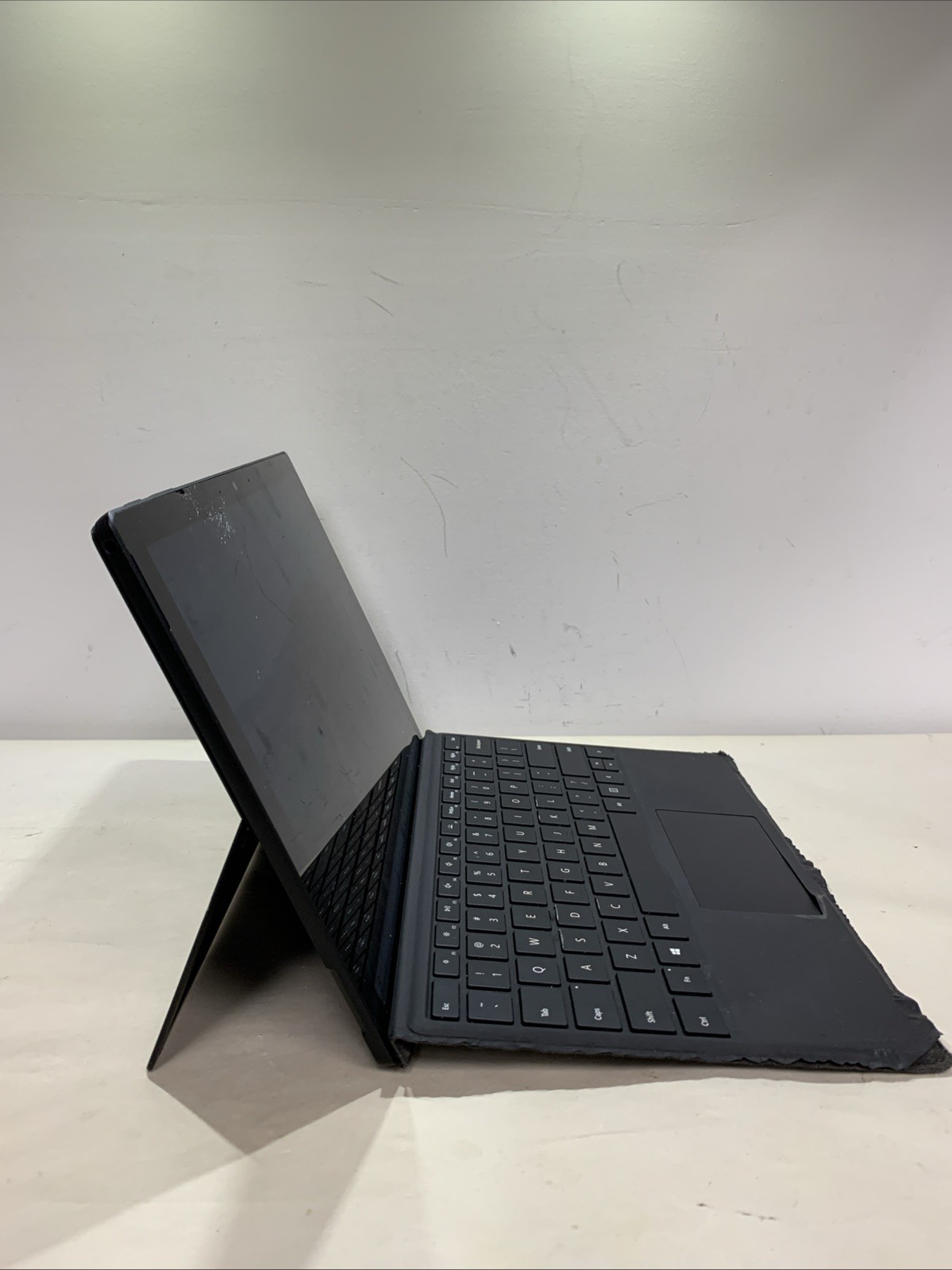 Microsoft Surface Pro 7 1866 Intel Core i5-1035G4 8GB RAM 256GB SSD W11P READ!