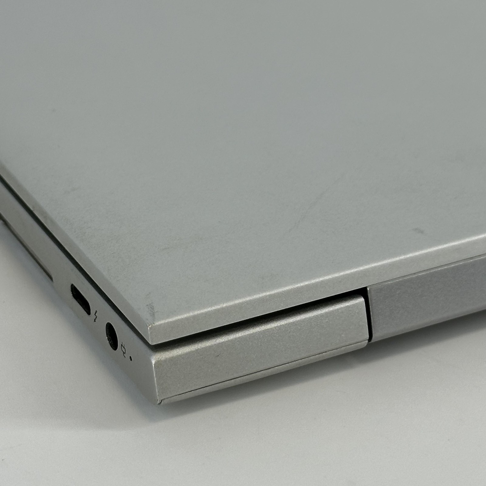 HP Elitebook 850 G5 15.6 FHD i7-8650U 1.90GHz 16GB 256GB SSD Good BENT FRAME
