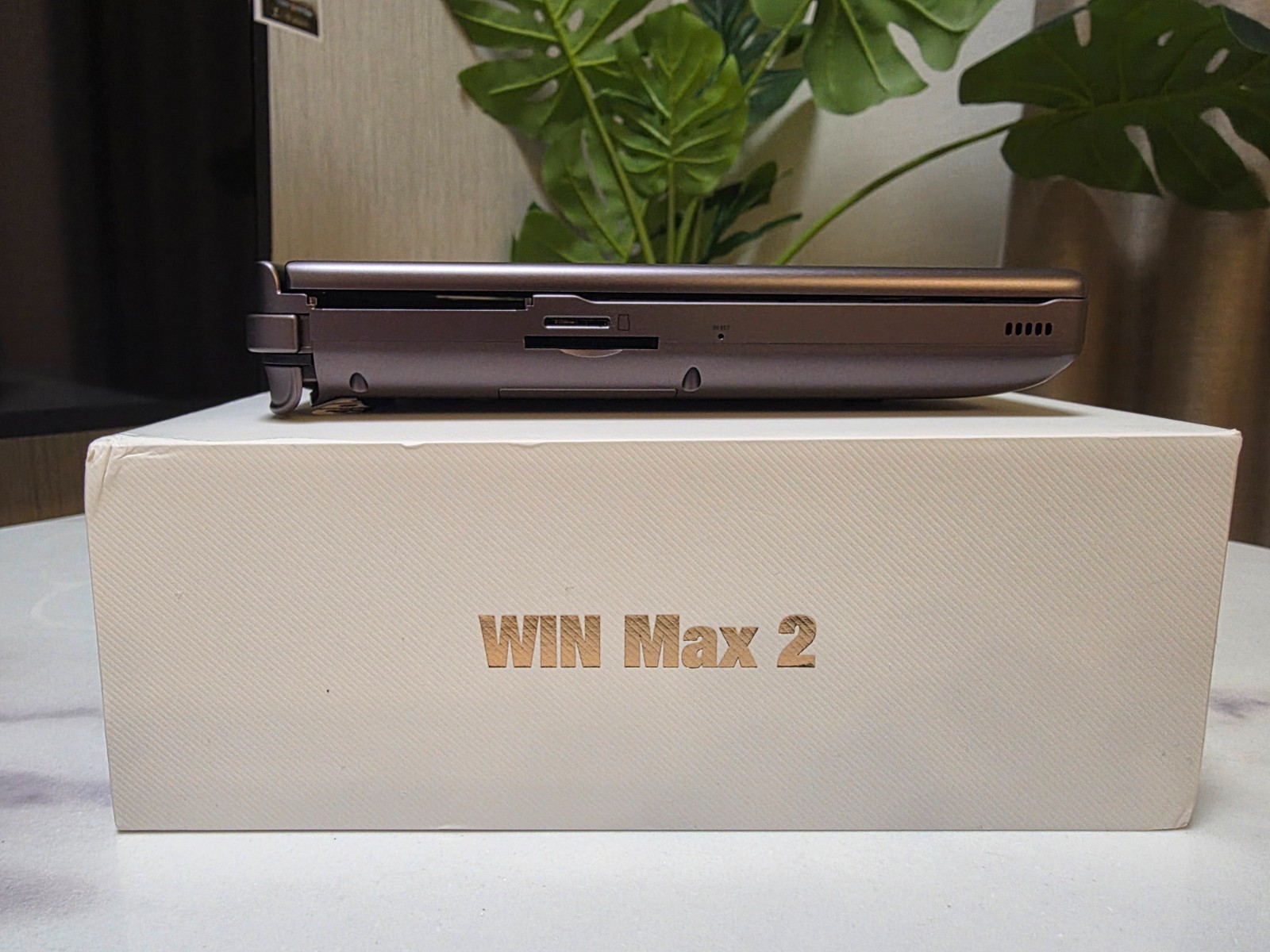 GPD WIN MAX 2 2025 – Ryzen AI 9 HX 370 | 32GB RAM | 2TB SSD | As New