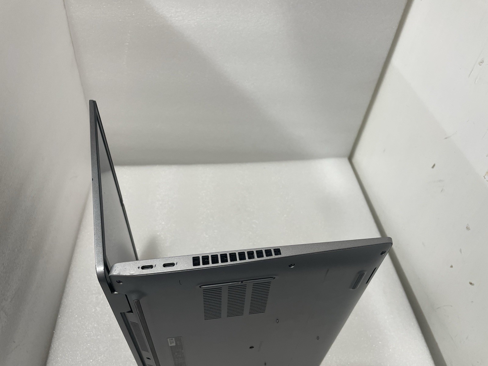 Dell Precision 3560 512gb Nvme Win 11 i7-1185G7 4 Core 3.00ghz 16gb RAM HDMI