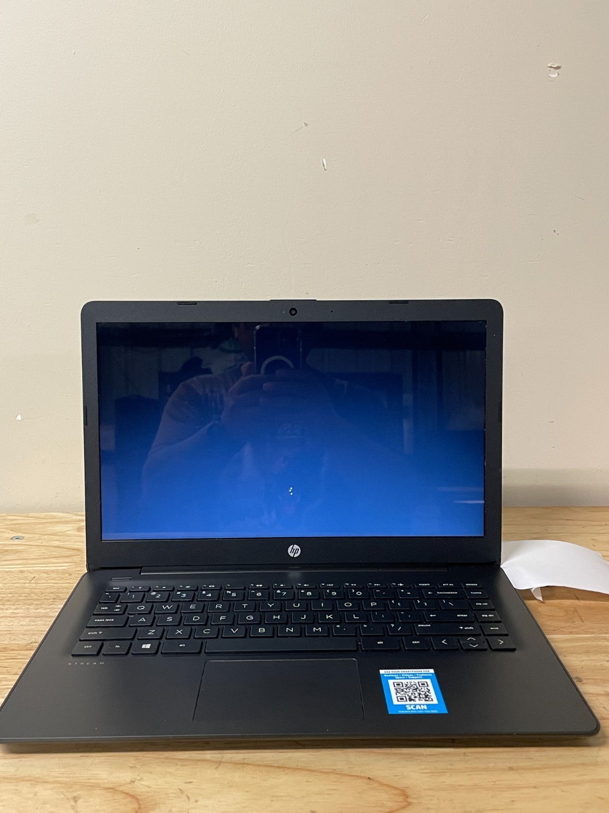 HP Stream 14-ds0xxx 14″ A4-9120e 4GB RAM 32GB SSD No Charger
