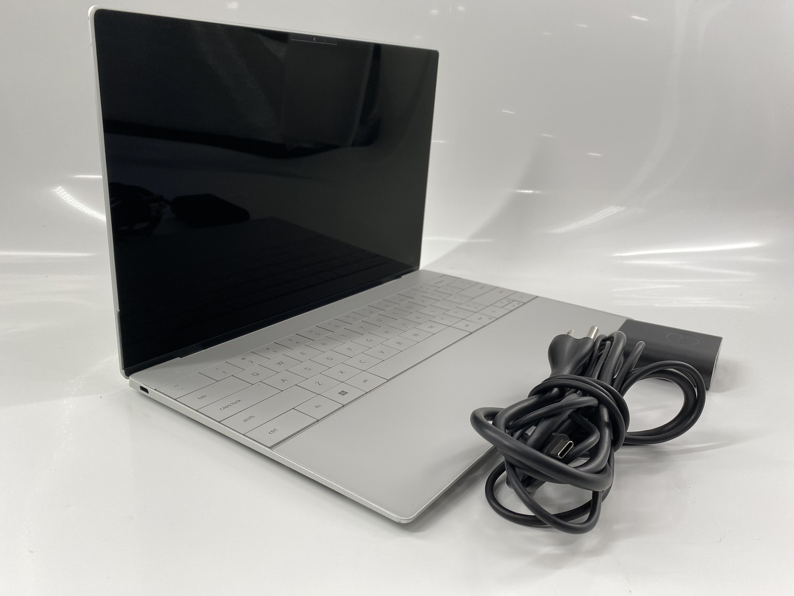 Dell XPS 13 Plus 9320 i7 | 32GB 1TB-SSD | Fair Condition*