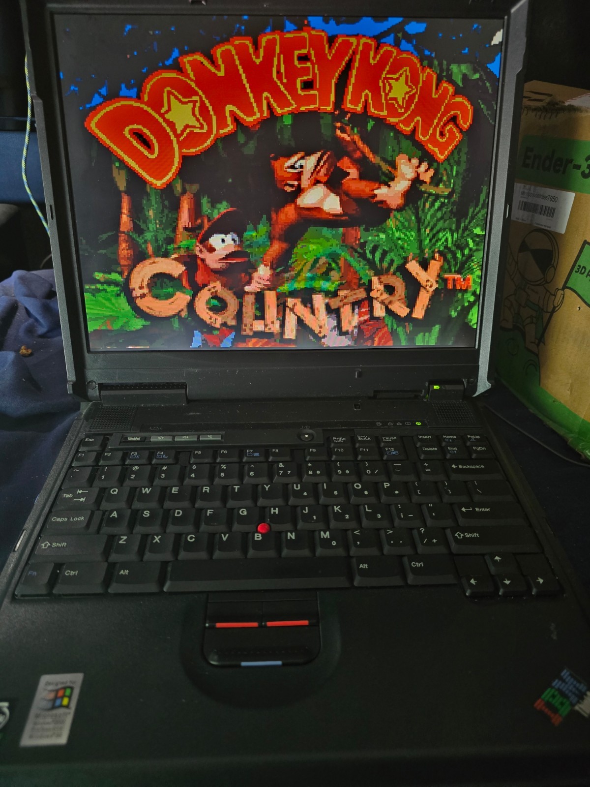 ThinkPad A22m Windows 98 w/recovery disc,Game controller,512 ram,60gb hard drive