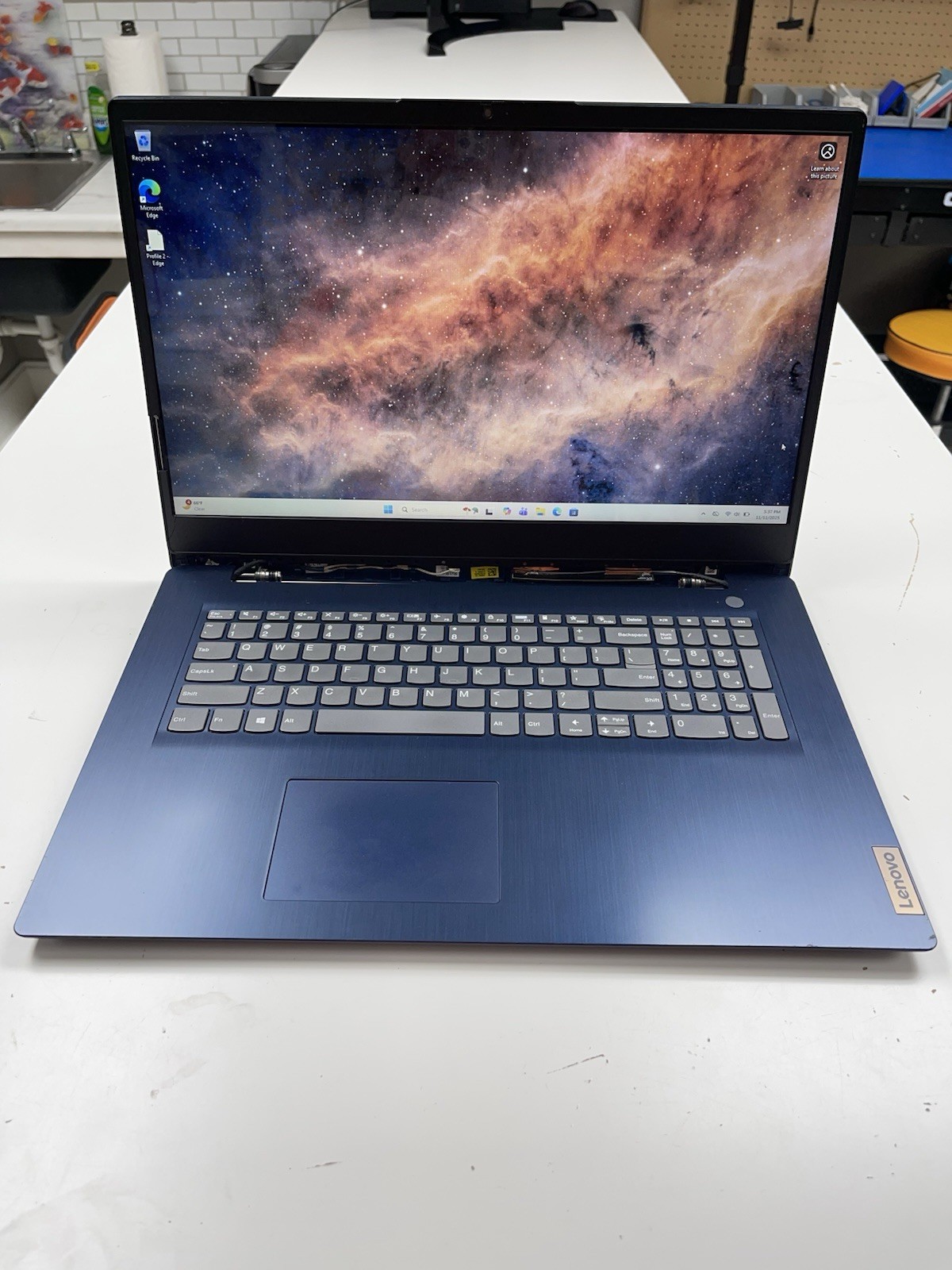 Lenovo IdeaPad 3 17ITL6 17.3″ 500HDD, Intel Core i3-1115G4, 8GB RAM) Needs Bezel