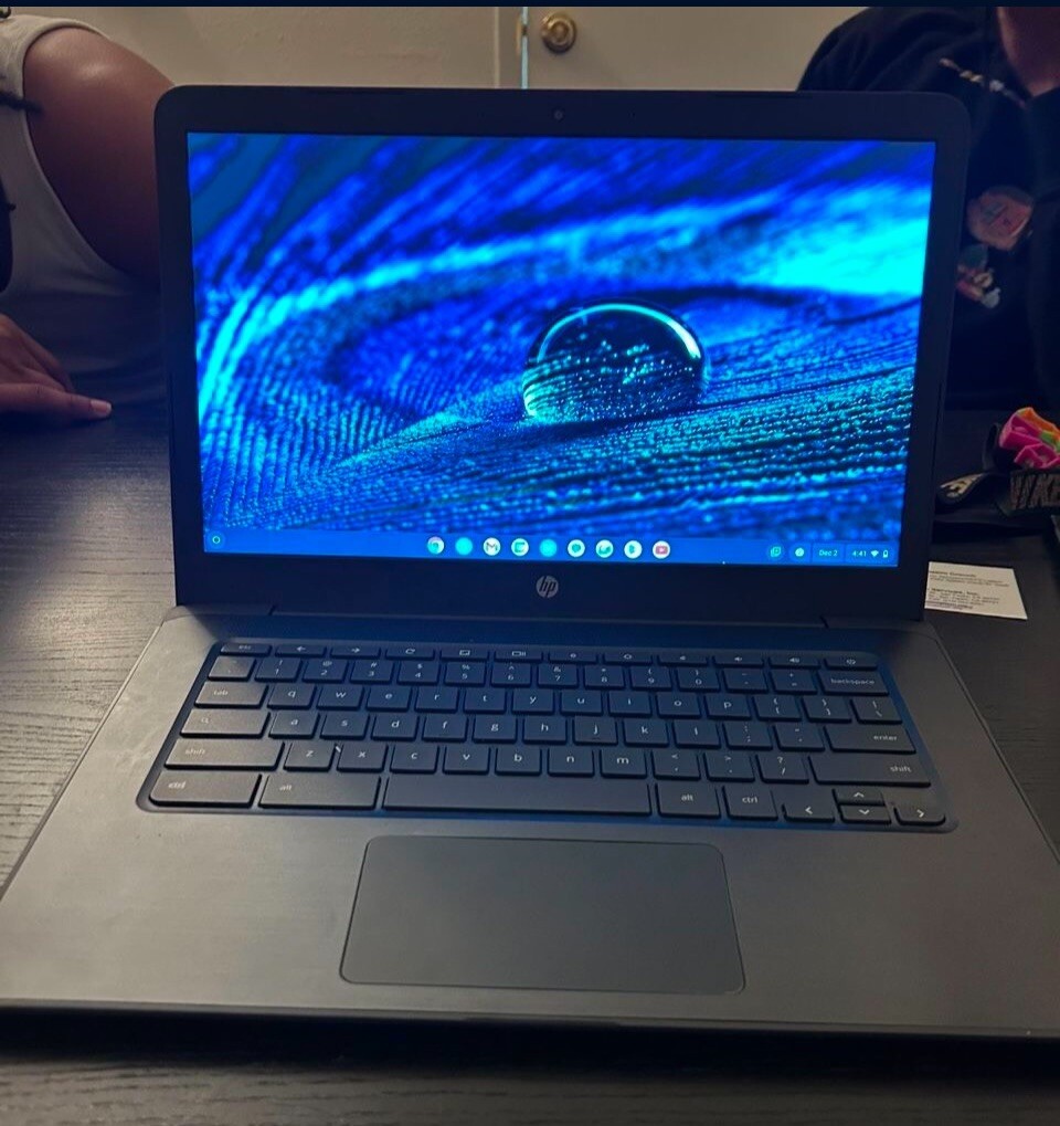 HP Chromebook 14A G5 14″ (16GB, AMD A4, 1.6GHz, 4GB) 7CZ87UT#ABA
