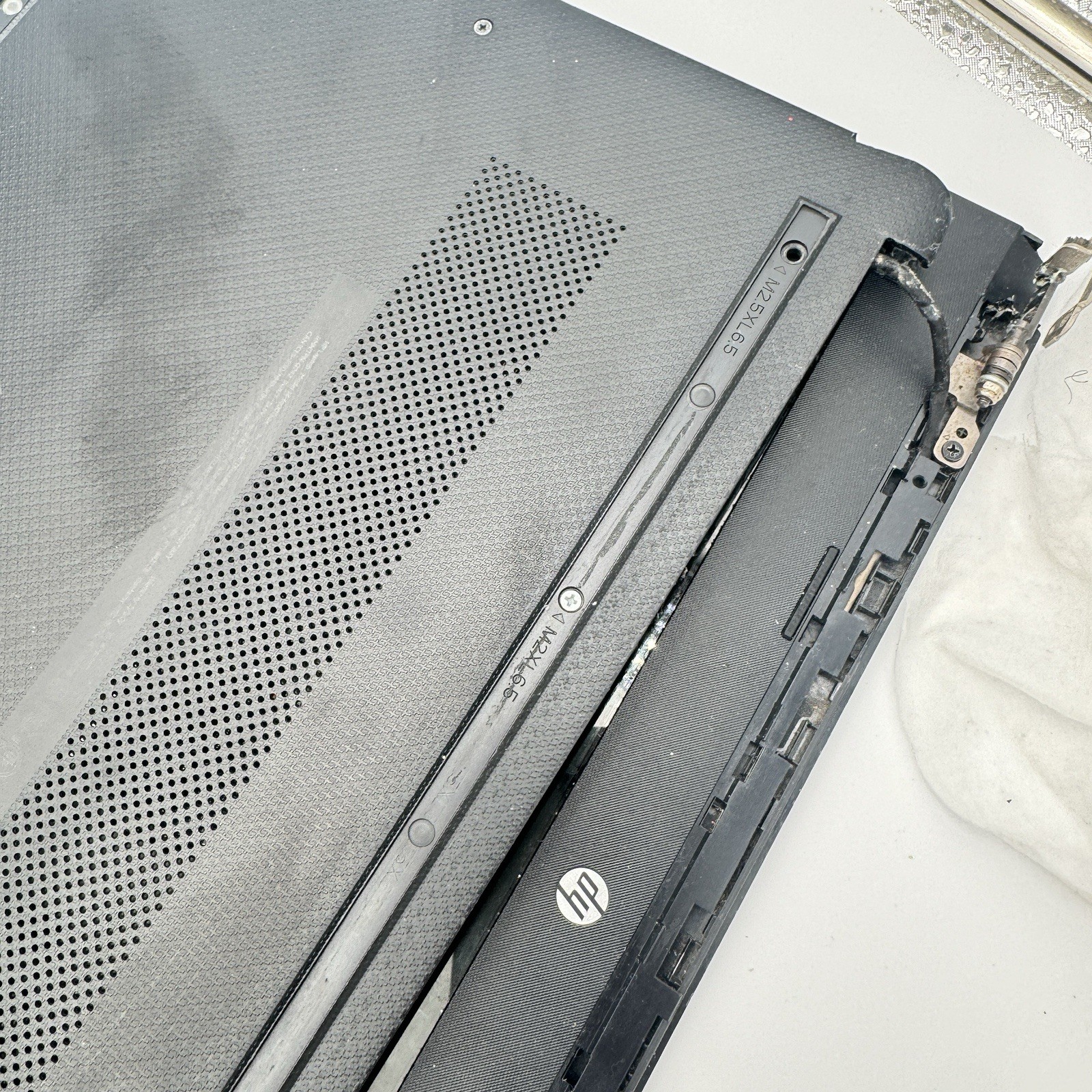 HP Chromebook Lot Of 6 Mixed For Parts Only Broken Hinges Untested Screens Good