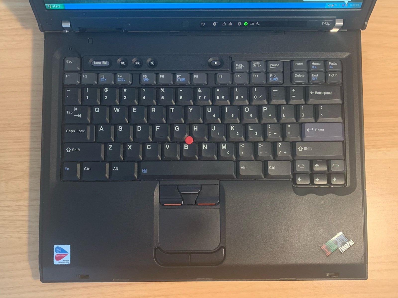 Rare IBM Thinkpad T42p 1.8Ghz Pentium-M 1GB RAM 1600×1200 IPS Display Windows XP