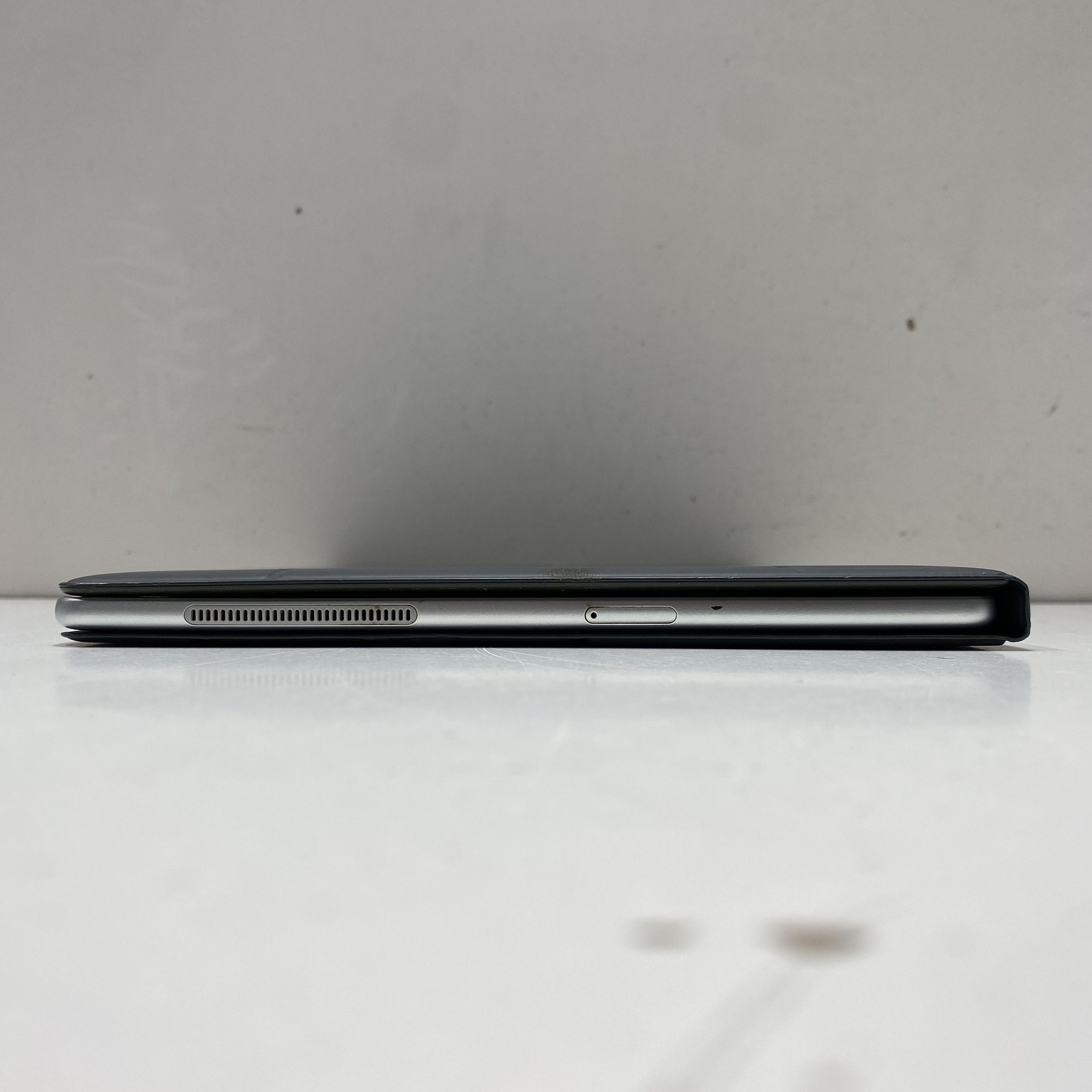 Samsung Galaxy Book SM-W727V 12″ Intel Core i5 7th Gen Windows 10 Verizon Tested