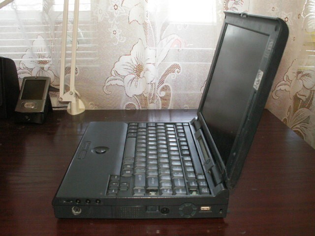 Fujitsu 166MHz MMX 32MB 1.6GB HDD USB CD Windows 95 98SE or 2000 Grade A Vintage