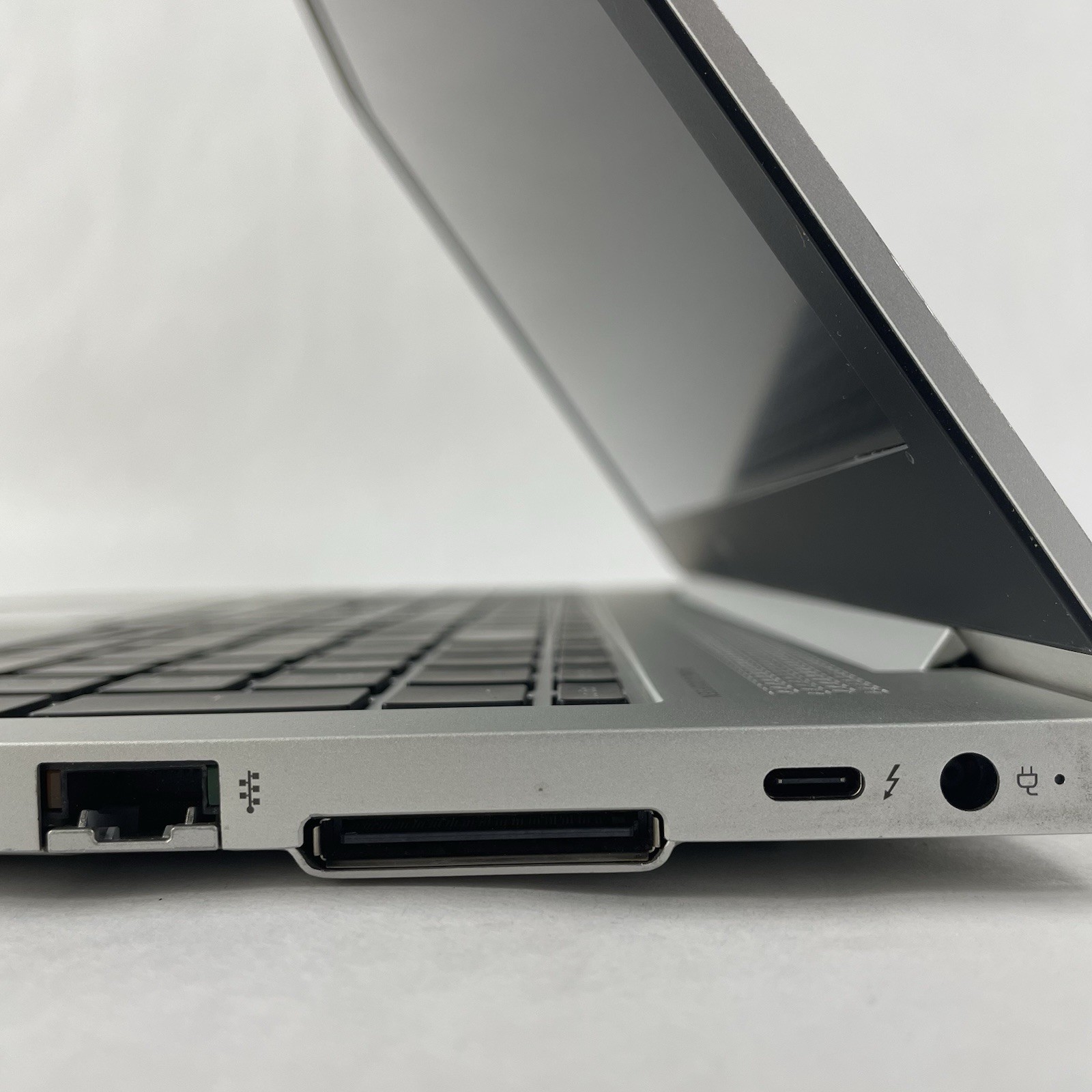 HP EliteBook 850 G5 15.6″ i7-8650U 1.90 GHz 8 GB RAM No SSD/OS/AC