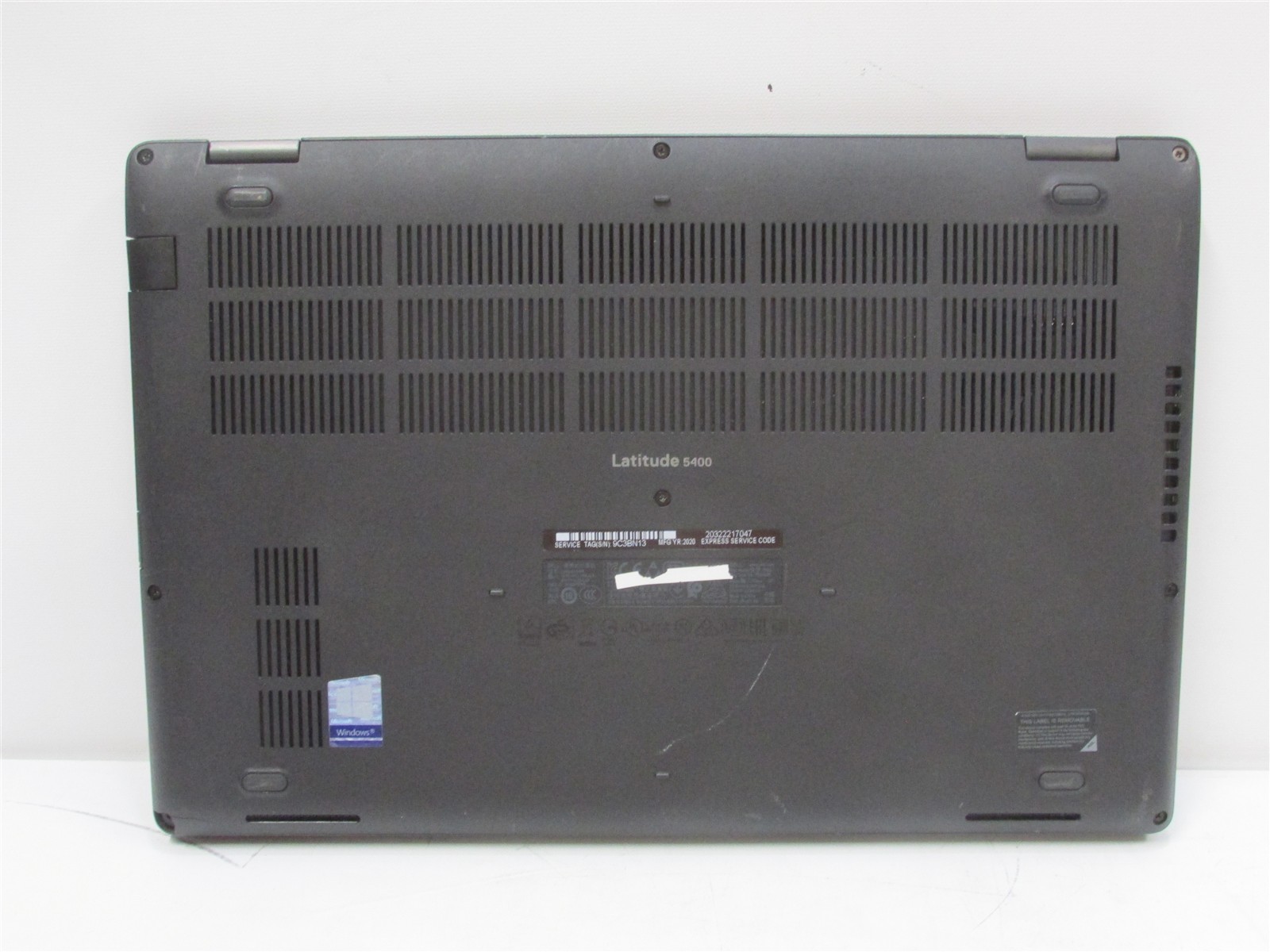 Dell Latitude 5400 i5-8365U 1.6GHz 8GB RAM 256GB m.2 14″ Windows 11 Pro COSM DMG