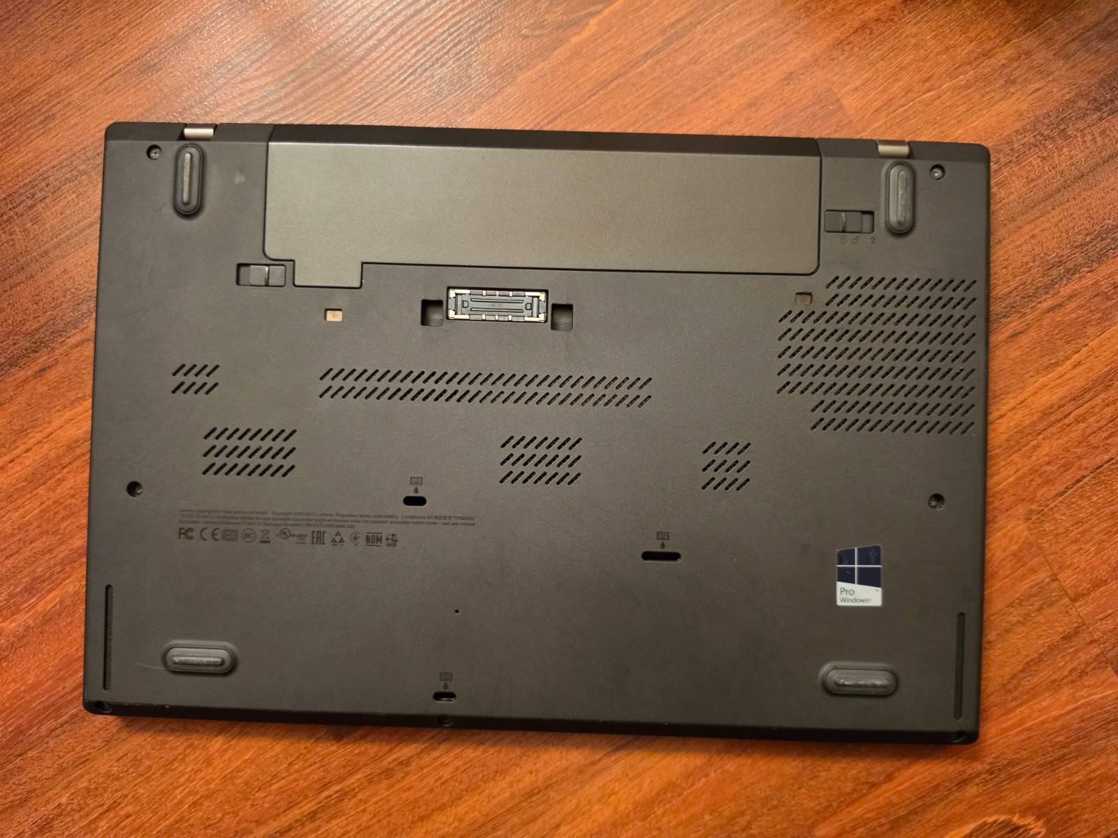 Lenovo ThinkPad T460 Intel Core i5-6300U 2.4GHz 8GB RAM 240GB SSD Win10Pro