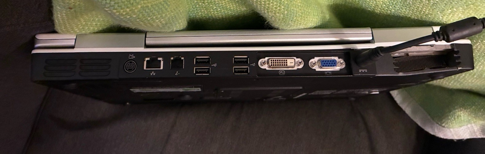 Dell Inspiron E1705 Laptop 1 GB ram 60 GB hdd 1.83 Ghz Win XP Tested and Working