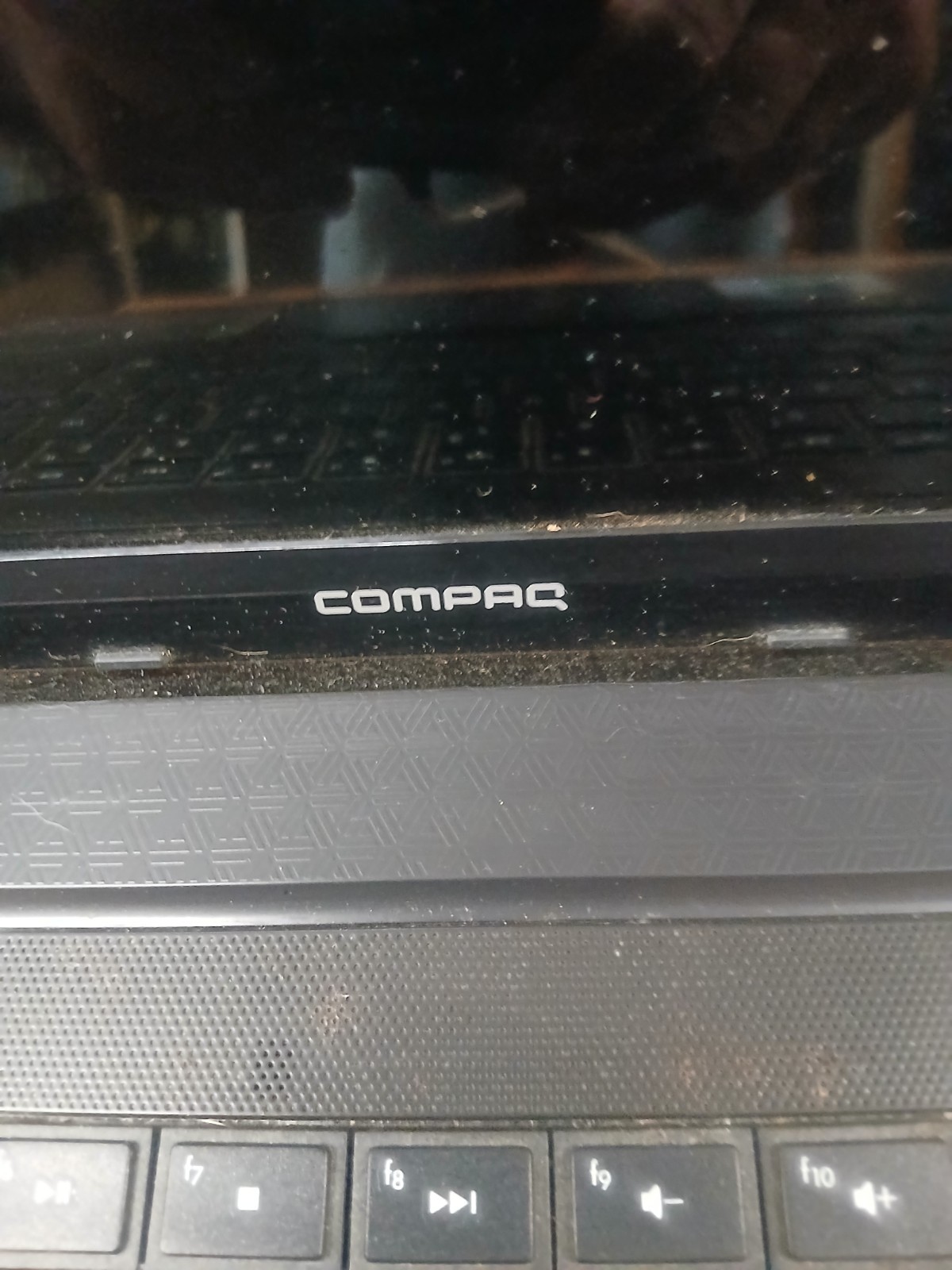 Compaq Presario CQ62 Retro Gaming Laptop Celeron For Parts Or Repair Only
