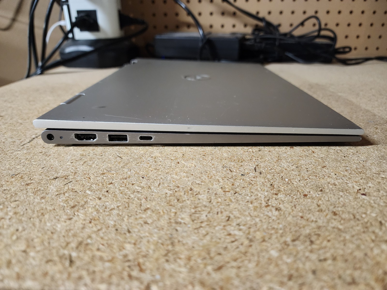 Dell Inspiron 14” 5410 2 in 1 i5-1135G7 2.4GHz 8GB RAM No HDD/OS Damaged