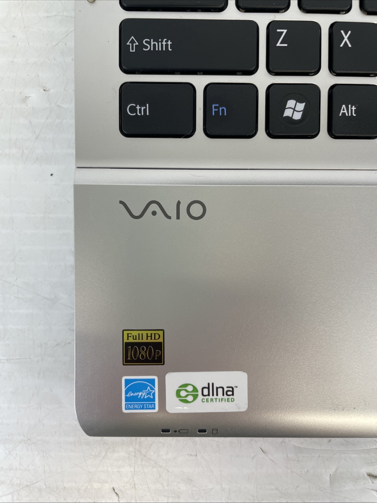 Sony VAIO VGN-SR290 Intel C2D P8400 2.26GHz 4GB RAM 100GB HDD Radeon Win10