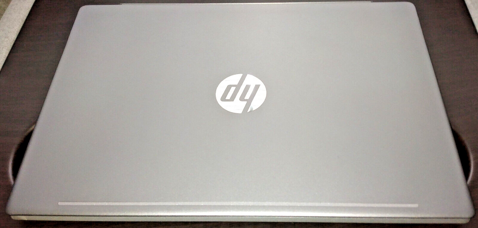 HP Pavilion 14-ce3064st 14” i5-1035G1, 8GB, 480GB SSD Windows 11 Home + Charger
