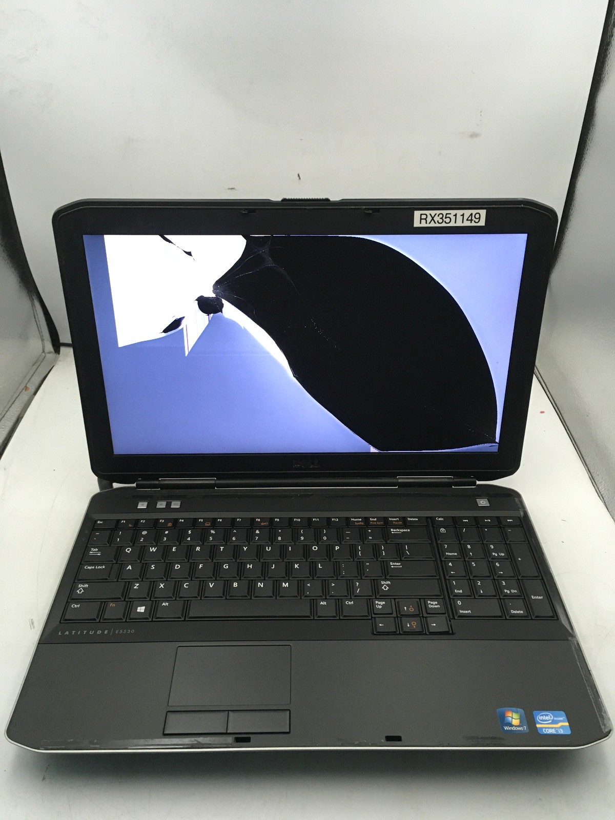 DELL LATITUDE E5530 – FOR PARTS/BAD LCD – INTEL I5 3RD GEN – 4GB RAM – READ – BB