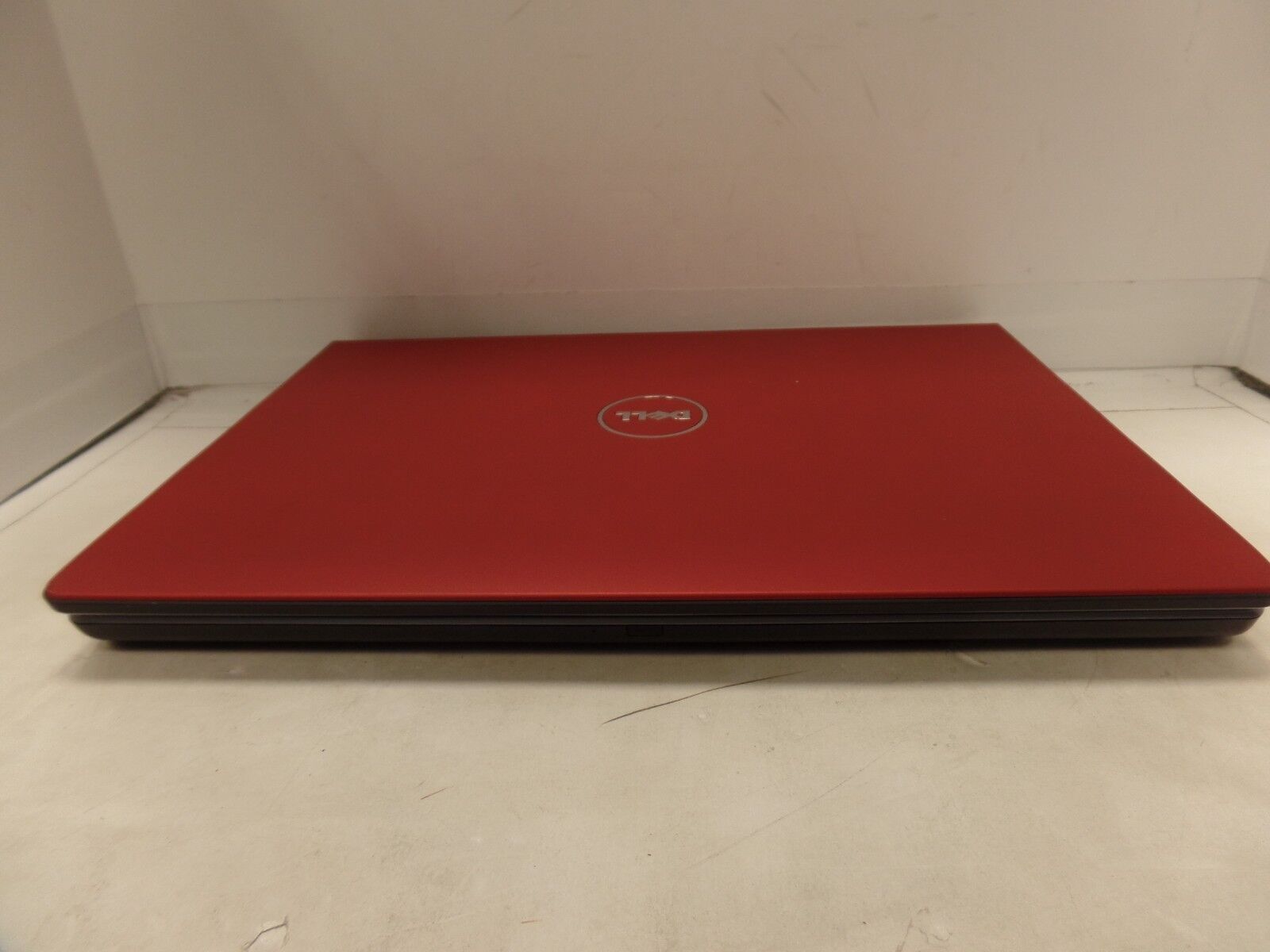 DELL STUDIO 1536 Ruby Red Turion X2 2.2Ghz 2GB 0 HDD IN MINT *AS IS NOT WORKING*