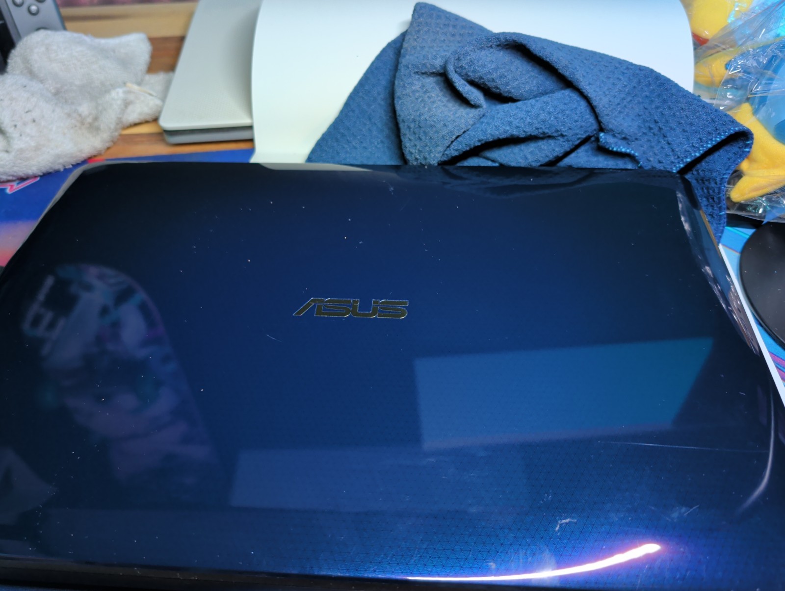 ASUS K555L Laptop 15.6″ I5 Processor, 8GB RAM, Working