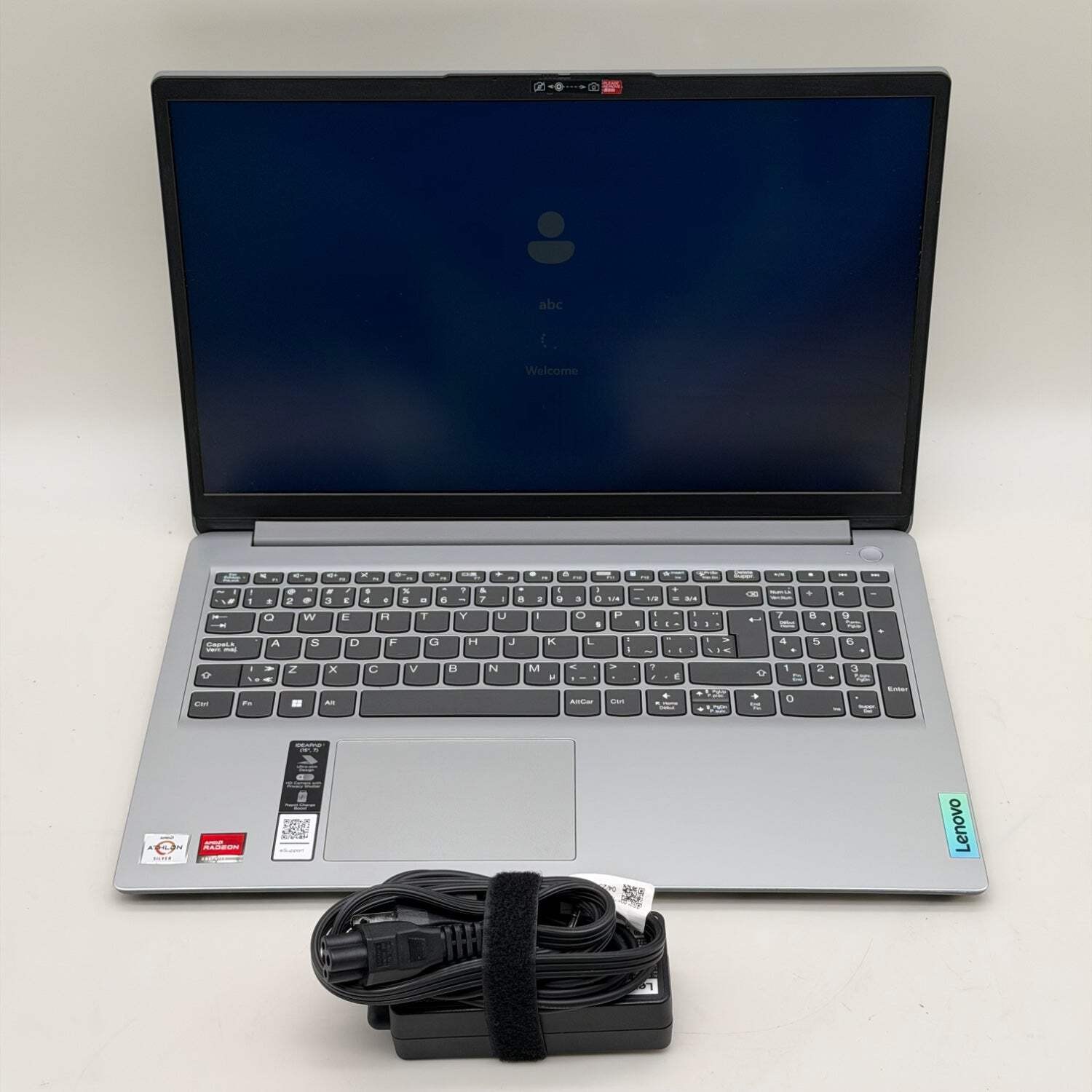 Lenovo IdeaPad 1 15AMN7 15.6″ AMD Athlon silver 7120u 2.4GHz 4GB RAM 128GB SSD