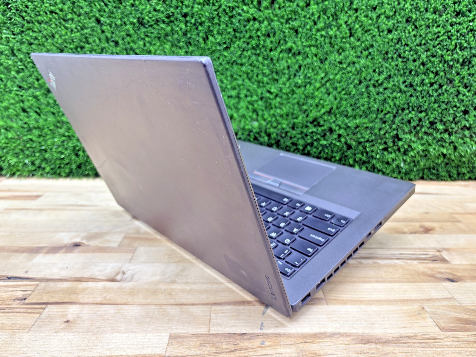 Lenovo ThinkPad T460 Intel i5-6th Gen 2.40GHz 16GB RAM 256GB SSD Windows 11 Pro*