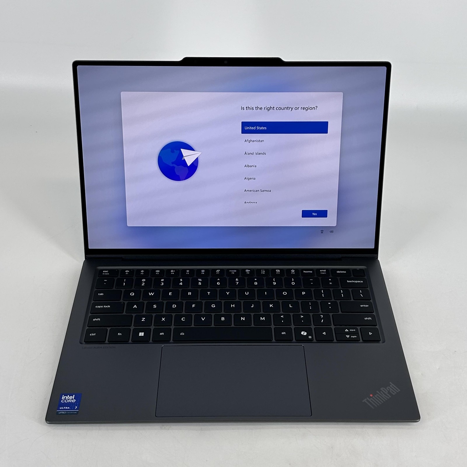 Lenovo ThinkPad X9 14 QHD+ TOUCH 2.2 GHz Ultra 7 268V 32GB 1TB SSD – LCD BLEED