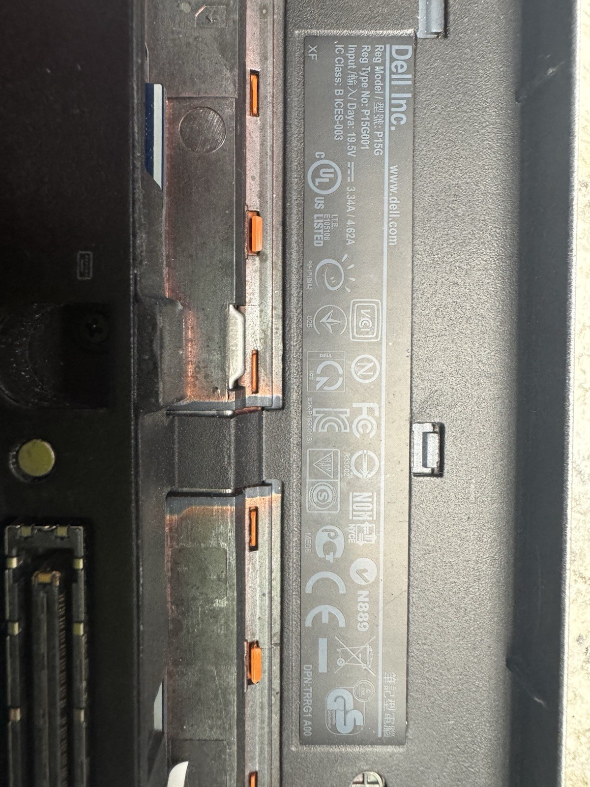 DELL INSPIRON P47F 15.6