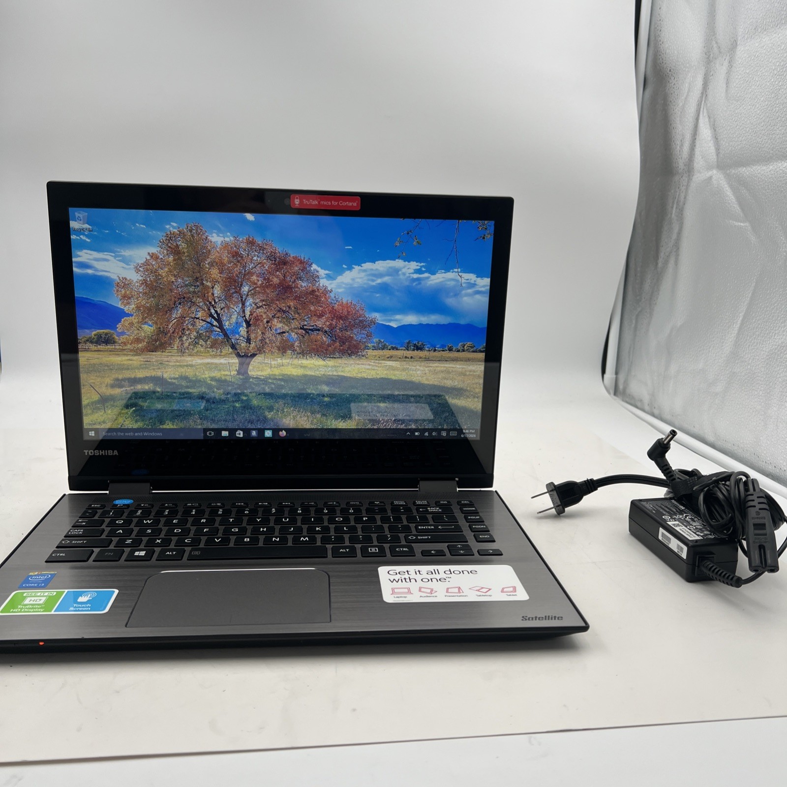 Toshiba Satellite E45W-C4200X 14in. 500GB, 6GB RAM Intel Core i3 5th Gen. 2.1GHz