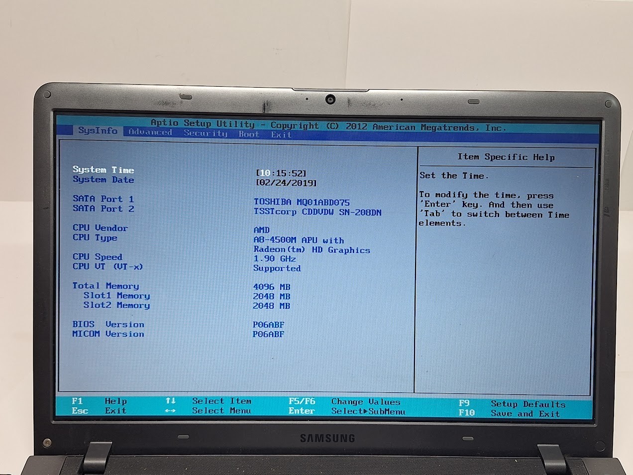 Samsung NP355V5C Laptop 750 GB HDD 4GB Ram for Parts/Repair