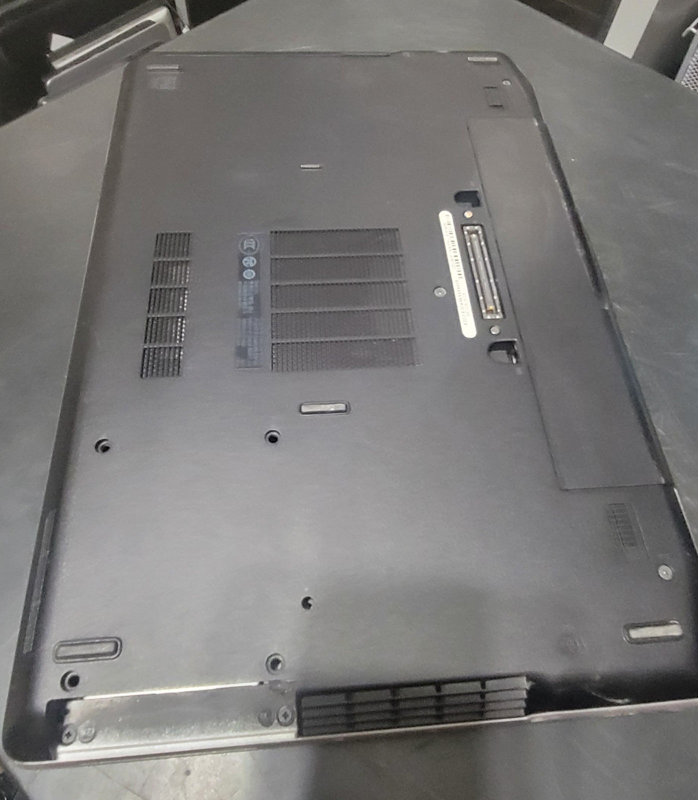 Lenovo G50-80 15.6″ Laptop Intel Core i3-3040U- No HDD No Power