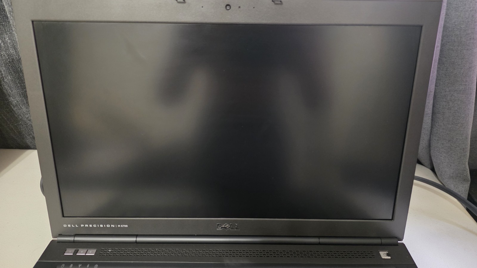 Dell Precision M6700 17.3″ i7-3540M 3.00GHz 8GB 256GB SATA SSD Linux FirePro