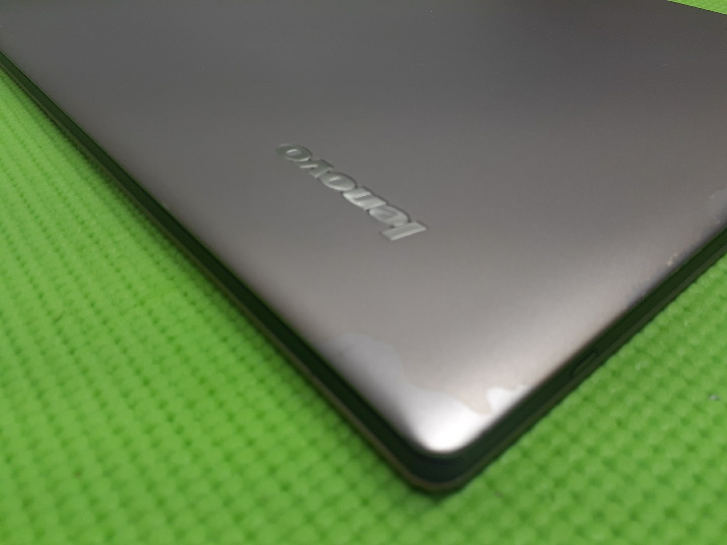 Lenovo Ideapad Yoga 13 Laptop Intel Core i7-3537U 8GB NO SSD NO OS