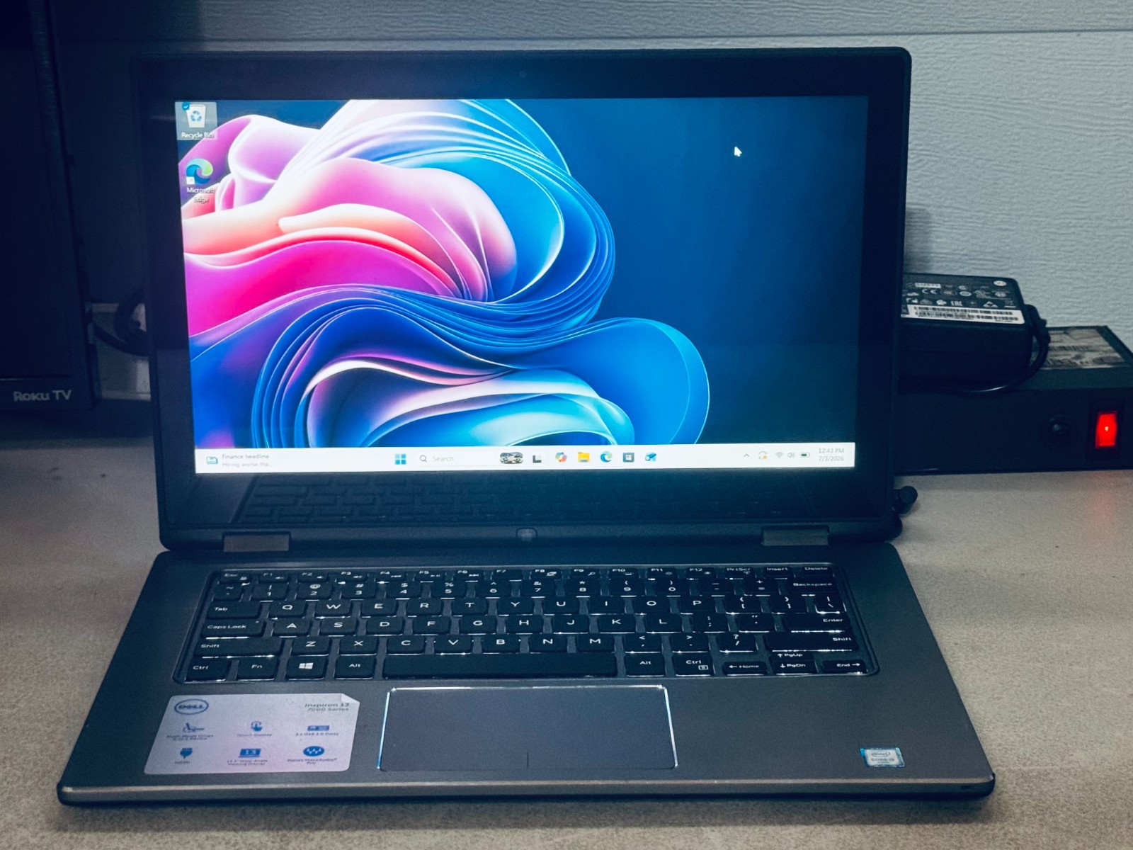 Dell Inspiron 2-in 1 Touch Laptop-Intel i5 6200U-8GB RAM-256GB WIN 11-Excellent