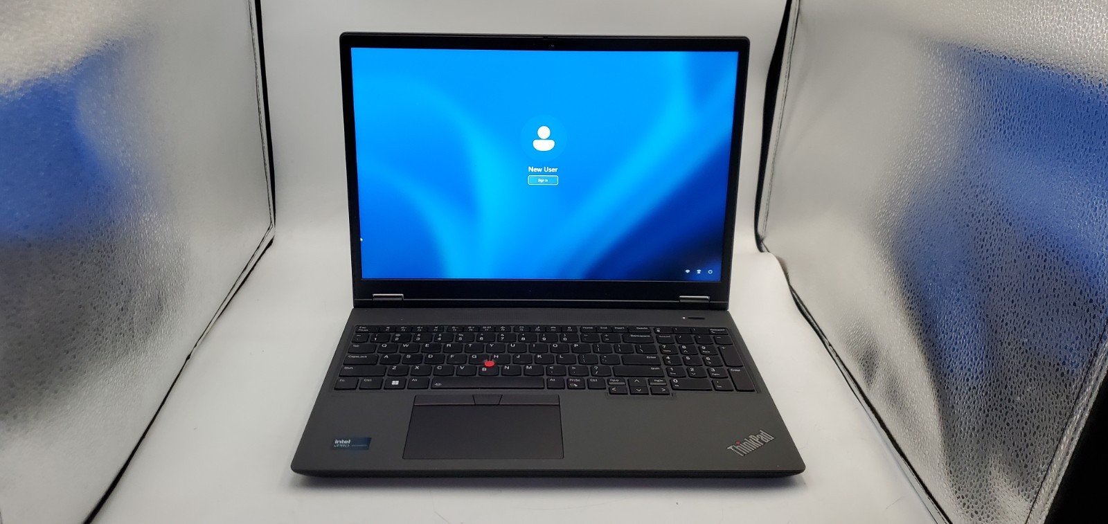 Lenovo ThinkPad P16v Gen 2 Laptop Ultra 7 165H 64GB RAM 1TB SSD W11P RTX 2000