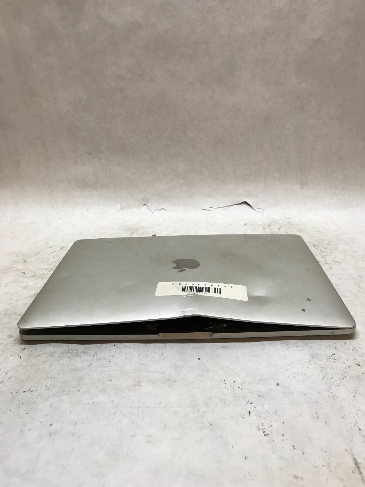 Apple MacBook Pro Late 2016 A1708 Chassis NO MOTHERBOARD For Parts Cracked – -DW