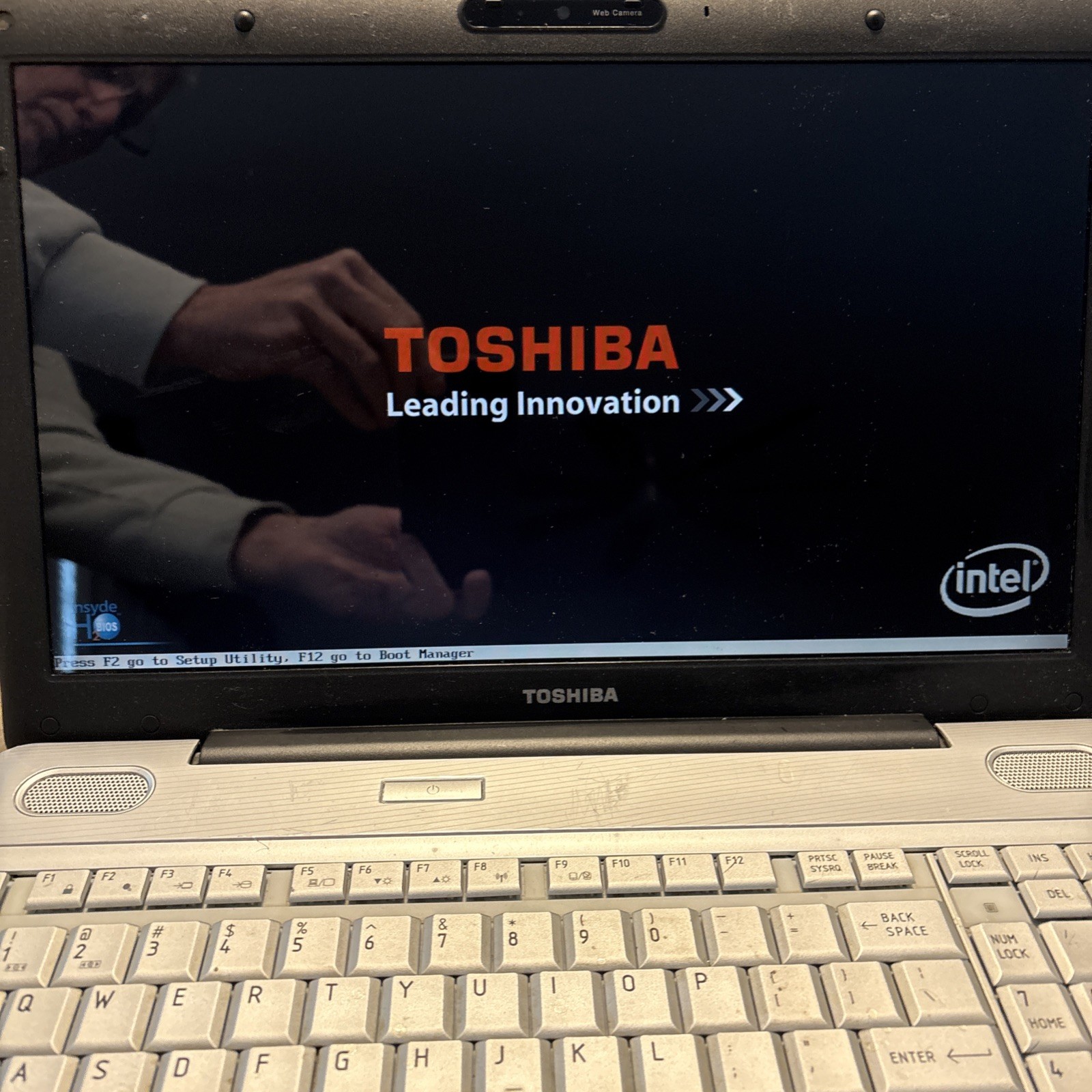 Toshiba Satellite L505-ES5018 Pentium dual Core T4400 2.20GHz Laptop