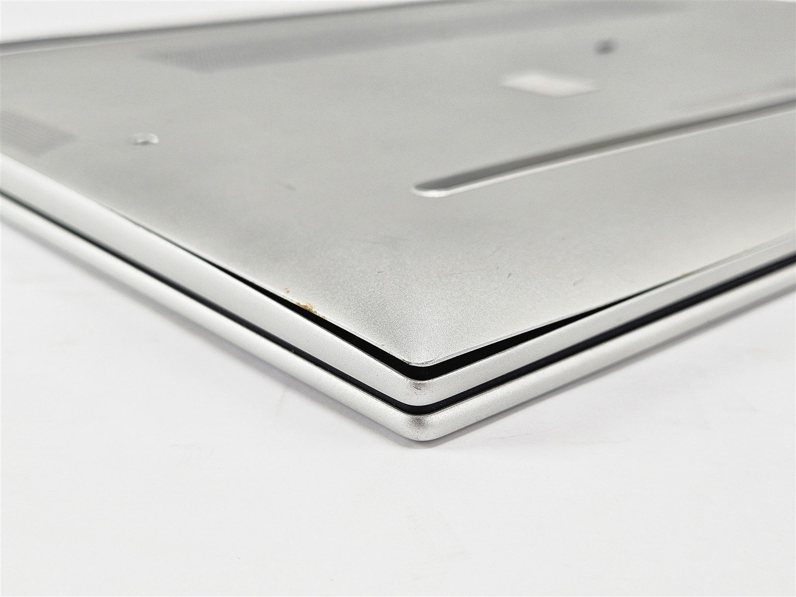 HP EliteBook 860 G9 i5-1235U 16GB 512GB SSD 16″ Pro Notebook