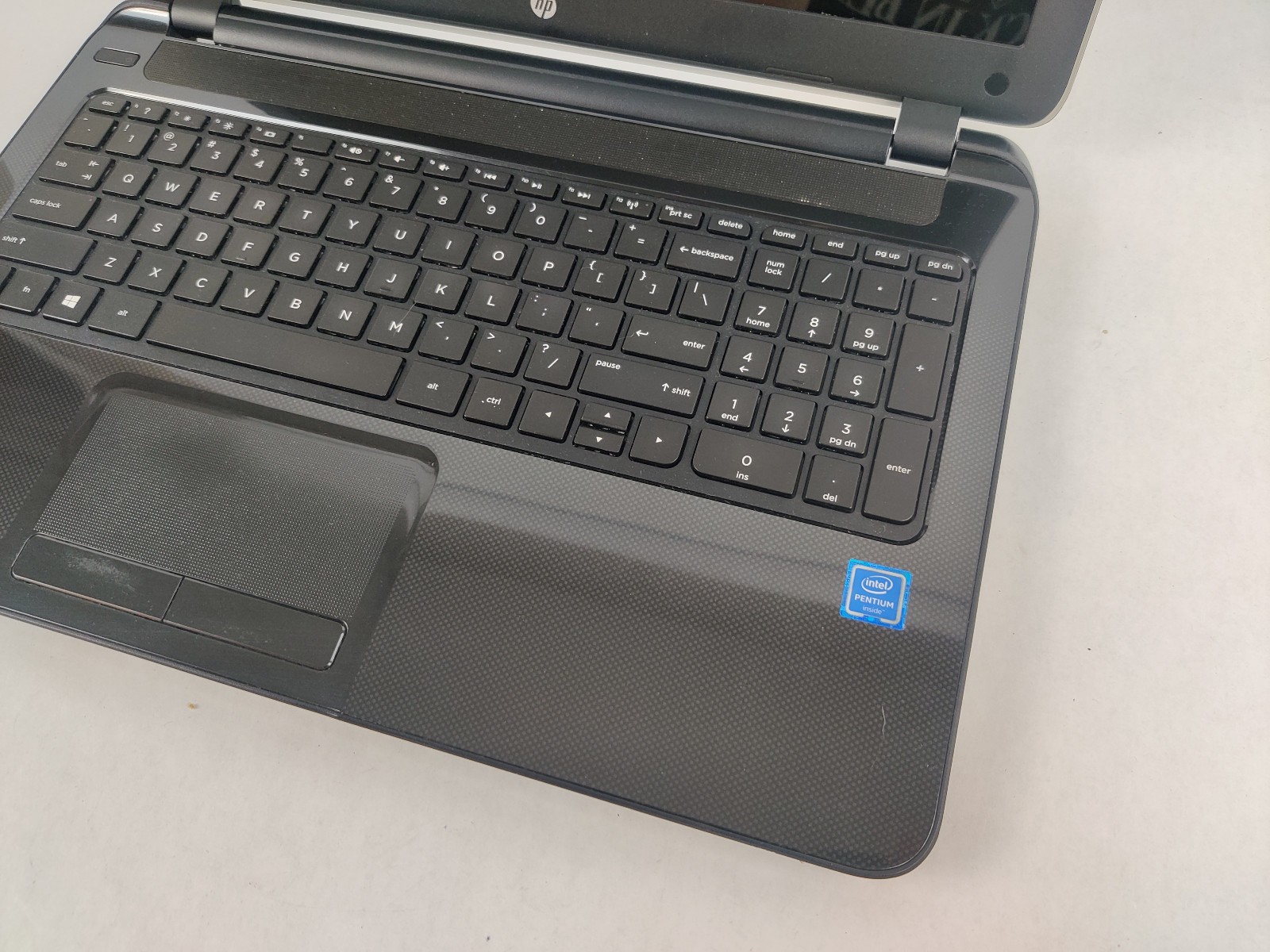 HP 15-1271WM Laptop w/ Intel Pentium N3540 2.16 GHZ + 4 GB 500GB *BAD BATTERY*